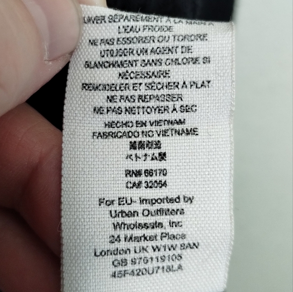 Free People Black Waffle Knit Long Sleeve Raw Hem Shirt Size XS - Picture 6 of 6